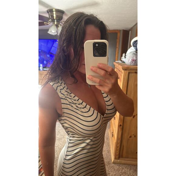 Tory Burch 100% Silk Cream Navy Stripe Signature Dress Small - Picture 13 of 13